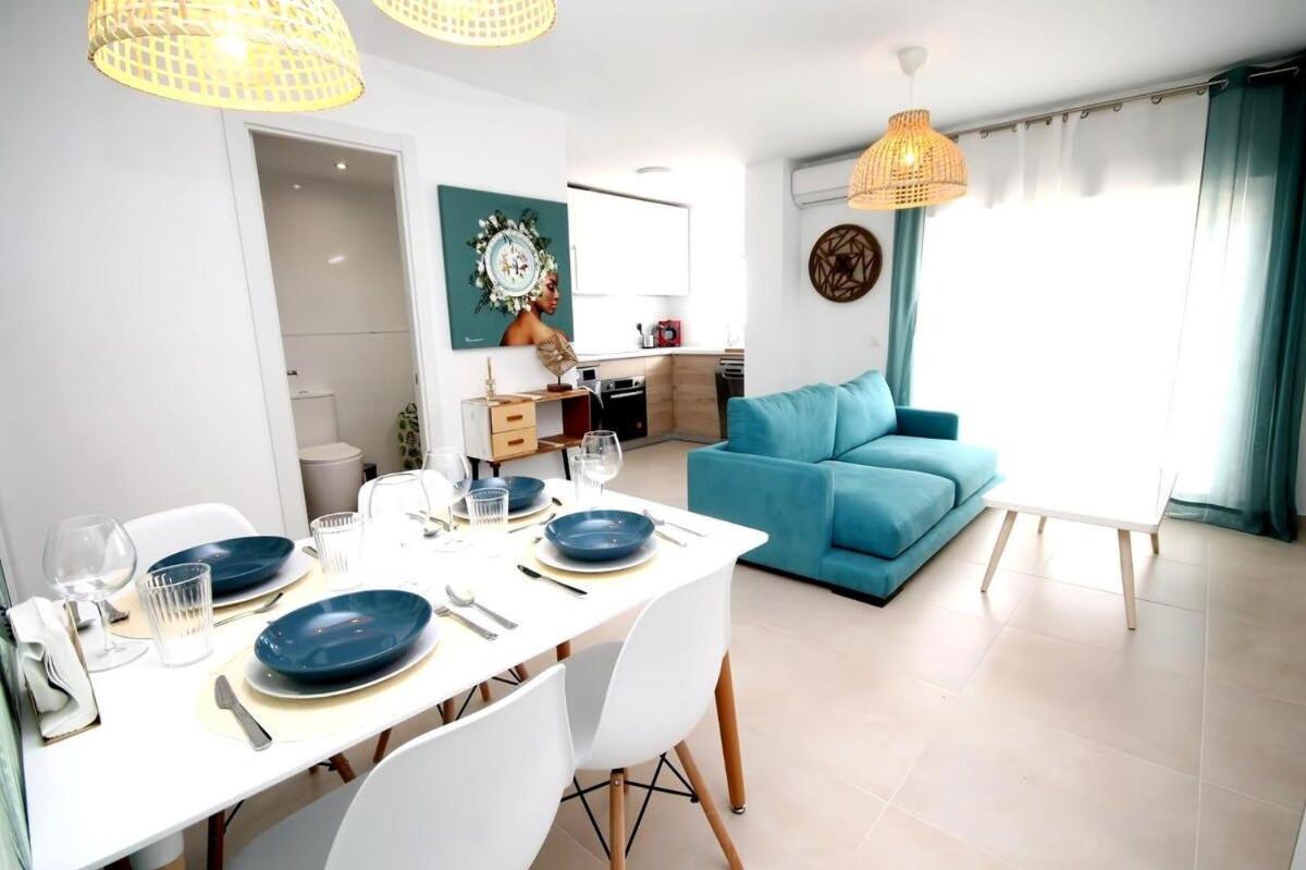 Apartamento Moderno Y Con Estilo En La Carihuela トレモリノス エクステリア 写真