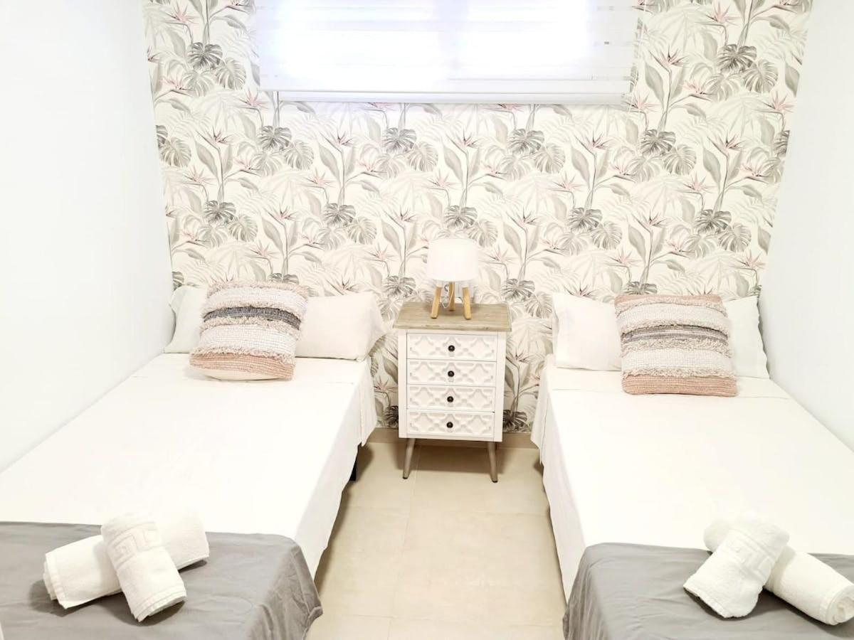 Apartamento Moderno Y Con Estilo En La Carihuela トレモリノス エクステリア 写真
