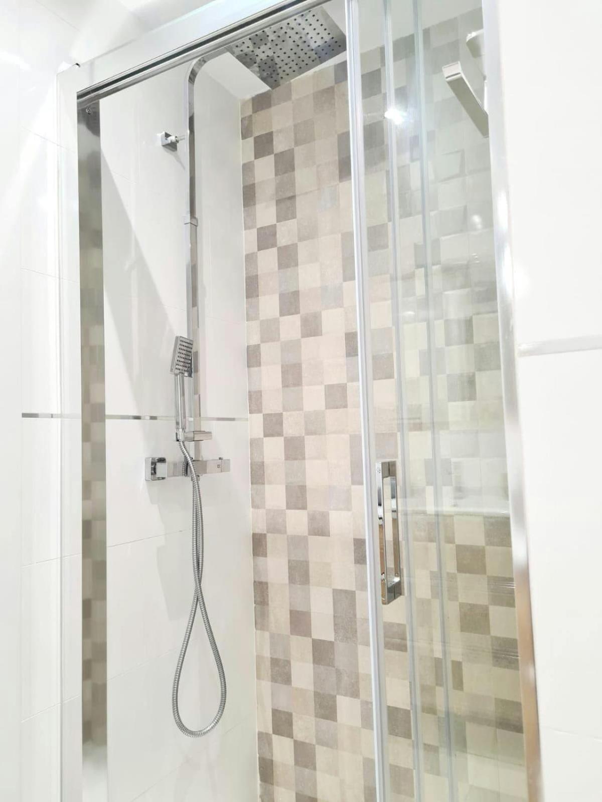 Apartamento Moderno Y Con Estilo En La Carihuela トレモリノス エクステリア 写真